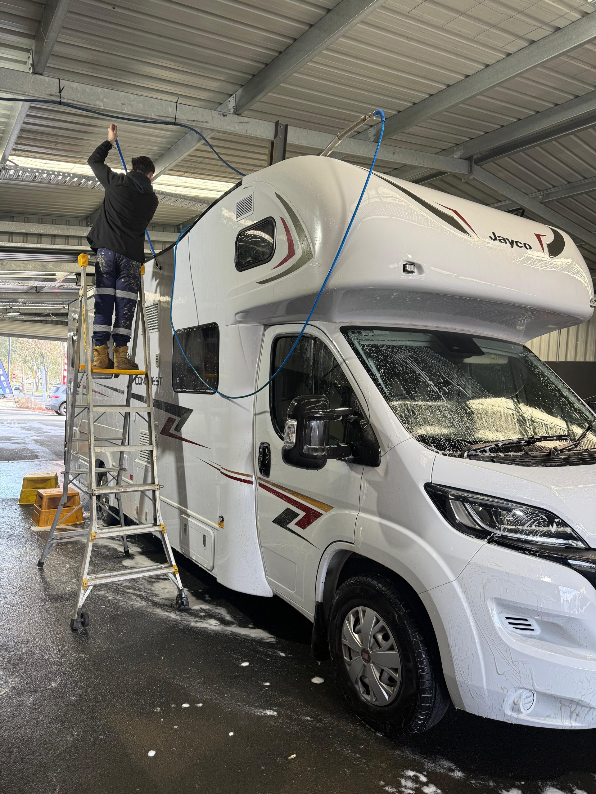 Caravans, RVs & Fleet Vehicles. Vehicles Up To 3.4m High